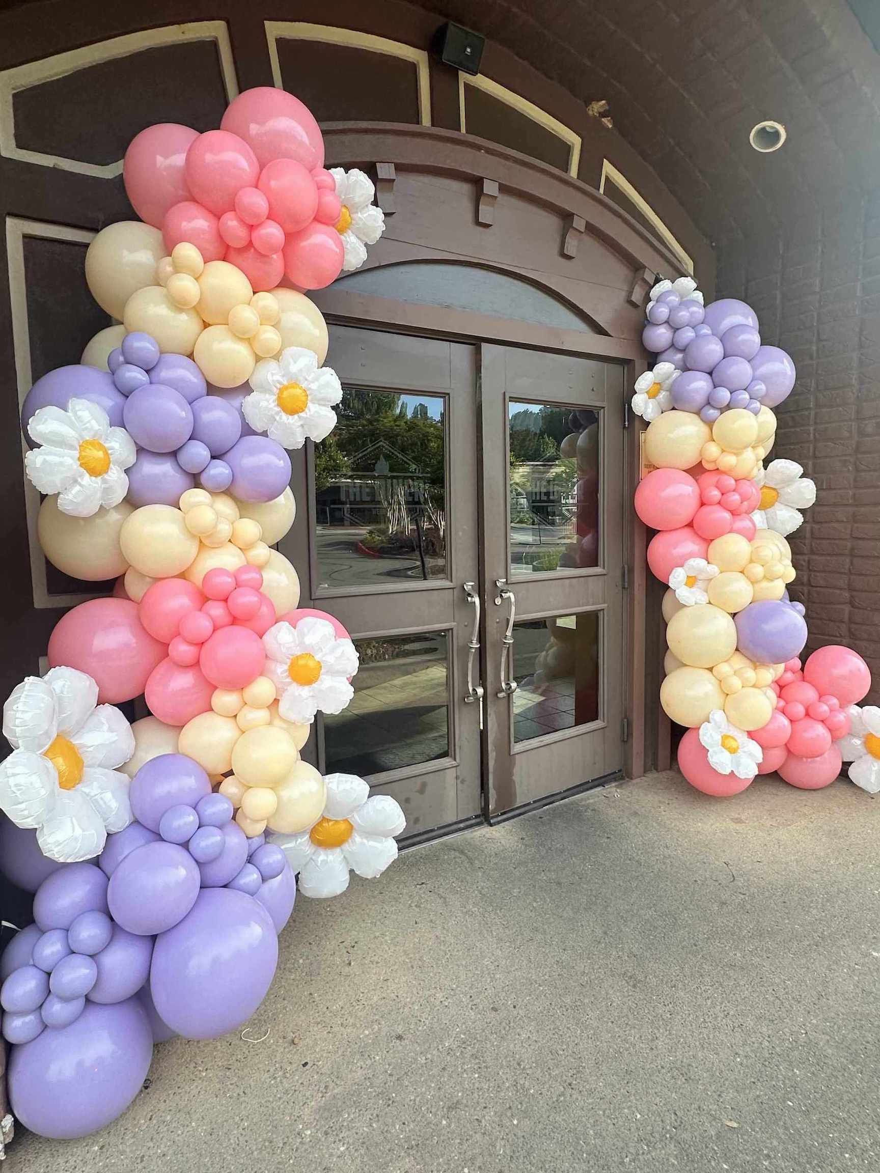 Flower Balloon Design Around Doors | Johns Creek Atlanta Georgia | Confetti Jar