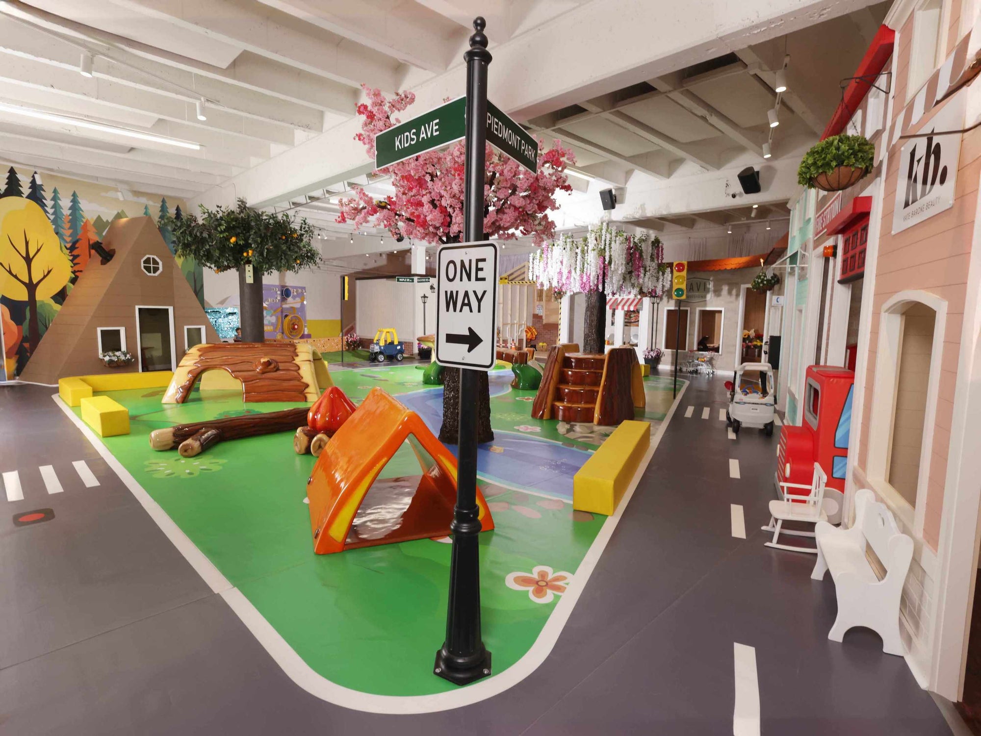 Kids Avenue Atlanta | Indoor Party Place | Confetti Jar