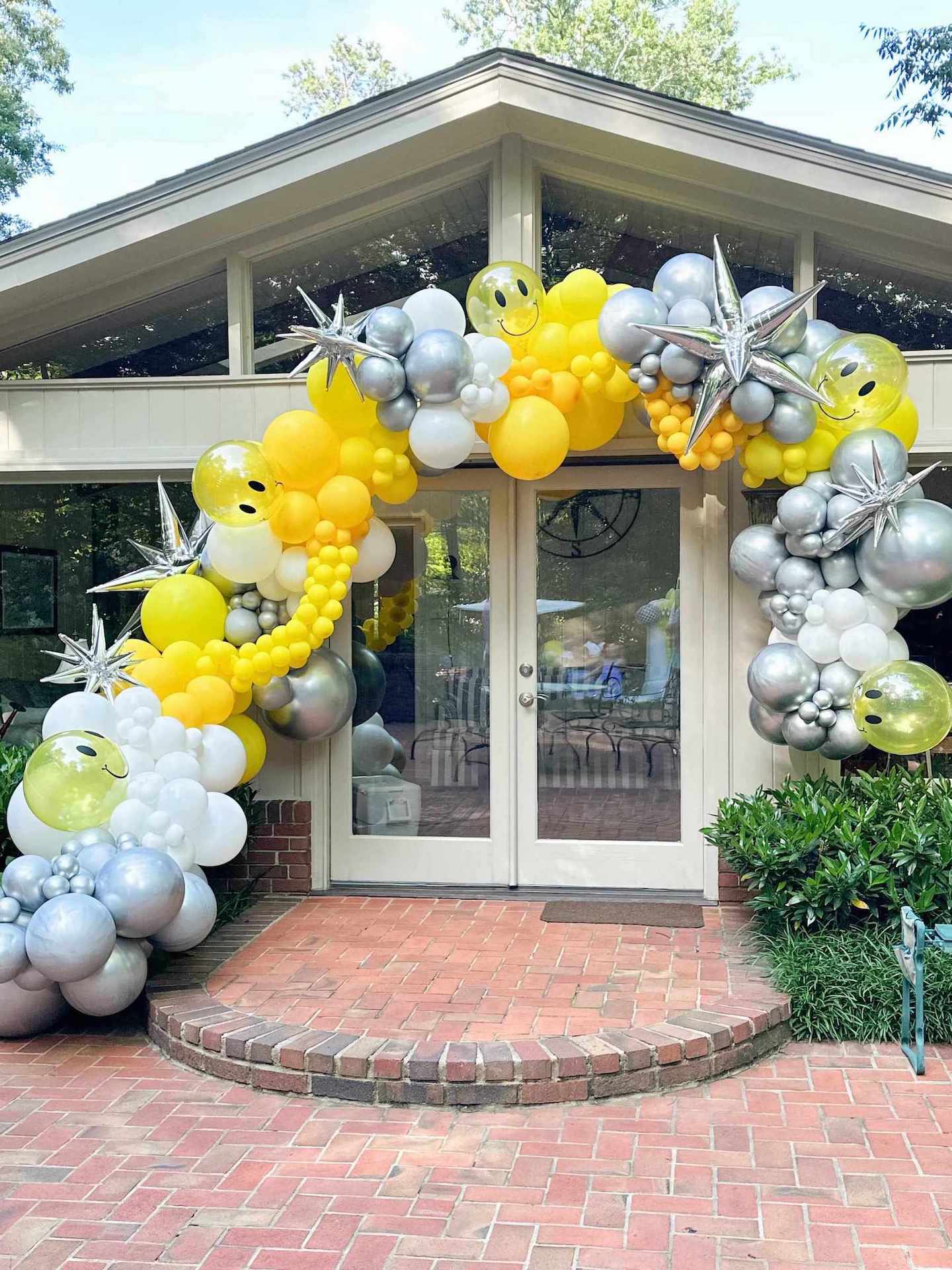 Yellow and Sliver Balloon Decoration for Kids Party Entrance | Confetti Jar